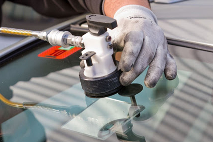 servicii-reparatie-parbrize